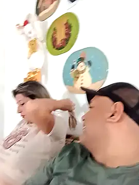 Snapshot of wessAndSandri chatting on 03/05/26, 08:05 wessAndSandri online show from 03/05/26, 08:05