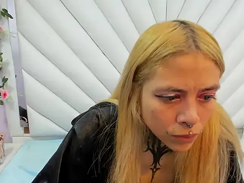 Snapshot of Dakota_Angell_ chatting on 02/05/26, 03:00 Dakota Angell online show from 02/05/26, 03:00