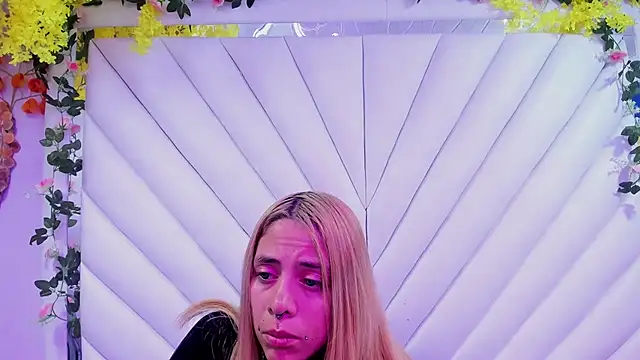 Snapshot of Dakota_Angell_ chatting on 02/10/26, 02:59 Dakota Angell online show from 02/10/26, 02:59