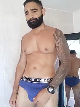 Snapshot of Lucius40 chatting on 02/07/26, 06:22 Lucius40 online show from 02/07/26, 06:22