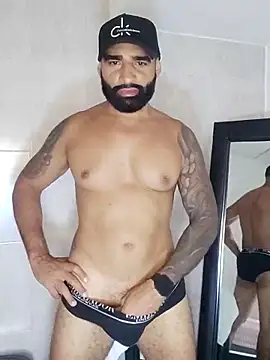 Snapshot of Lucius40 chatting on 02/08/26, 09:29 Lucius40 online show from 02/08/26, 09:29