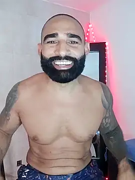 Snapshot of Lucius40 chatting on 02/16/26, 07:21 Lucius40 online show from 02/16/26, 07:21