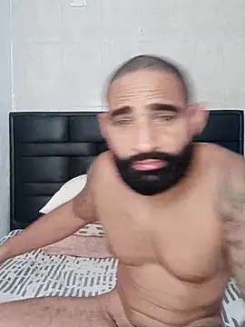 Snapshot of Lucius40 chatting on 02/25/26, 03:54 Lucius40 online show from 02/25/26, 03:54