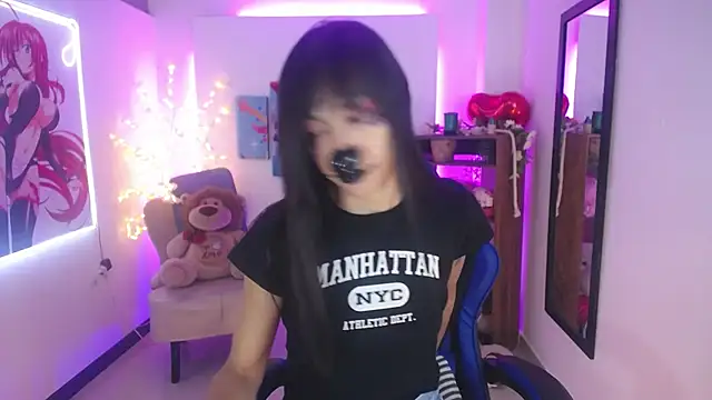 Snapshot of FIORELLA_L chatting on 03/28/26, 12:05 FIORELLA L online show from 03/28/26, 12:05