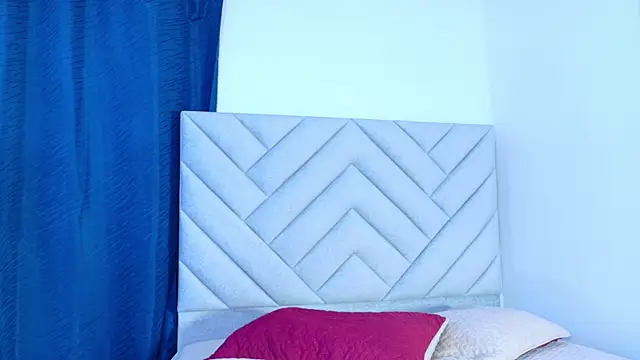 Snapshot of AnaisDream_ chatting on 02/05/26, 10:53 AnaisDream online show from 02/05/26, 10:53