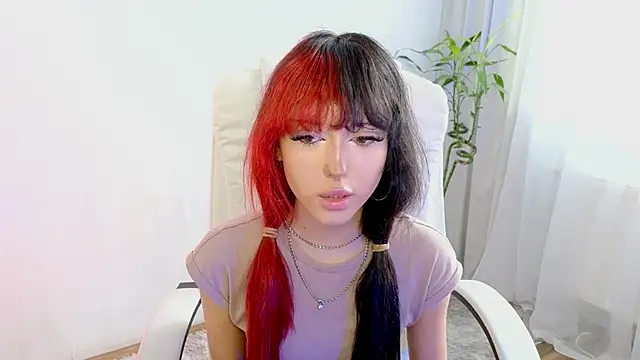 Snapshot of __Amiraa chatting on 02/21/26, 10:27 Amiraa online show from 02/21/26, 10:27