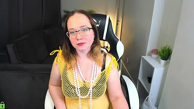 Snapshot of Dixon_Ross chatting on 06/16/26, 11:46 Dixon Ross online show from 06/16/26, 11:46