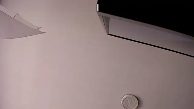 ChloeandAdam online show from 04/16/26, 01:34