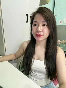 Snapshot of Amy8386 chatting on 06/05/26, 04:08 Amy8386 online show from 06/05/26, 04:08