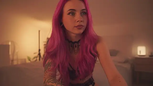 Sarah Pink online show from 02/07/25, 05:18