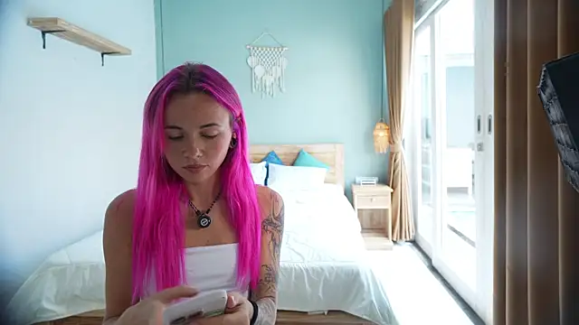 Sarah Pink online show from 10/06/25, 03:48