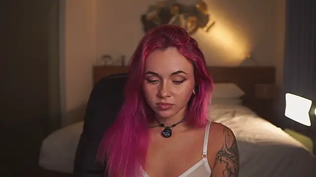 Snapshot of Sarah_Pink chatting on 03/09/26, 01:59 Sarah Pink online show from 03/09/26, 01:59