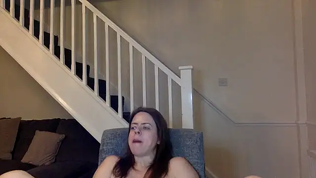 Snapshot of ElizabethArden42- chatting on 02/03/26, 11:26 ElizabethArden42- online show from 02/03/26, 11:26