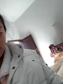 Snapshot of srr6677 chatting on 02/04/26, 07:47 srr6677 online show from 02/04/26, 07:47