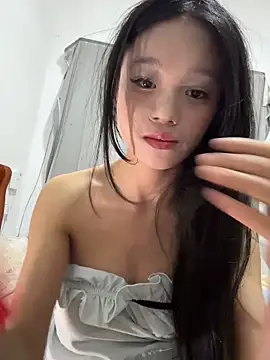 Snapshot of srr6677 chatting on 02/20/26, 02:06 srr6677 online show from 02/20/26, 02:06