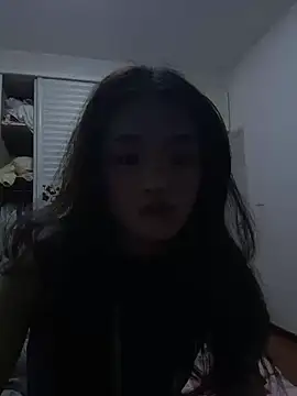 Snapshot of srr6677 chatting on 05/25/26, 11:05 srr6677 online show from 05/25/26, 11:05