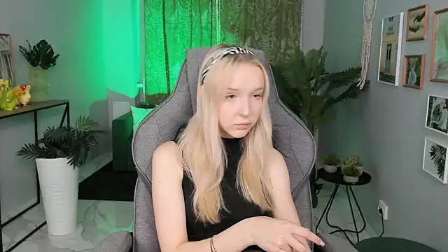 MaoqiBeverly online show from 03/08/26, 05:22