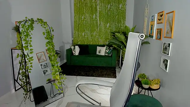 Snapshot of MaoqiBeverly chatting on 05/07/26, 08:20 MaoqiBeverly online show from 05/07/26, 08:20