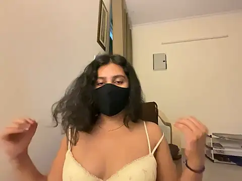 Anna girl22 online show from 04/15/26, 08:09