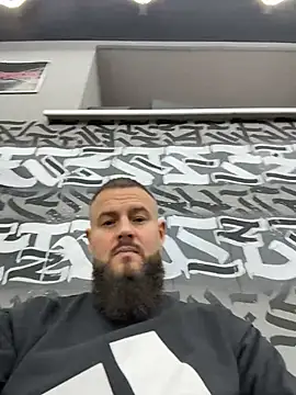 Snapshot of SportsManBi chatting on 02/09/26, 08:51 SportsManBi online show from 02/09/26, 08:51