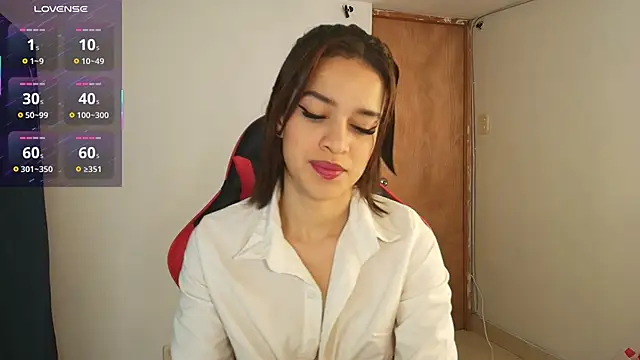 Snapshot of Zoe-Walzer chatting on 03/04/26, 03:29 Zoe-Walzer online show from 03/04/26, 03:29