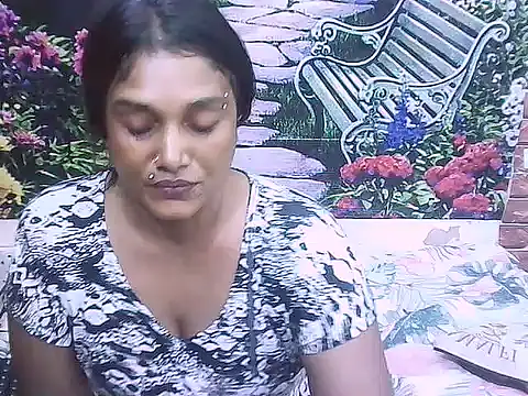Snapshot of IndianSexyLady20 chatting on 03/26/26, 05:24 IndianSexyLady20 online show from 03/26/26, 05:24