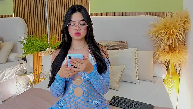 CristalMayson online show from 02/18/26, 10:50