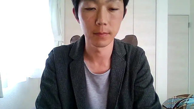 Snapshot of K0U-123 chatting on 05/06/26, 02:19 K0U-123 online show from 05/06/26, 02:19