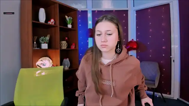 Snapshot of arianaa_cat chatting on 02/11/26, 05:56 arianaa cat online show from 02/11/26, 05:56