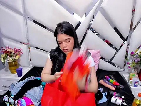 Snapshot of _EmilySquirt chatting on 02/12/26, 01:39 EmilySquirt online show from 02/12/26, 01:39