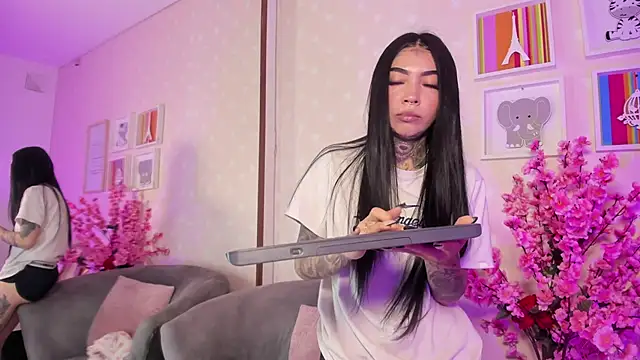 Ashley Blum  online show from 03/14/26, 12:10