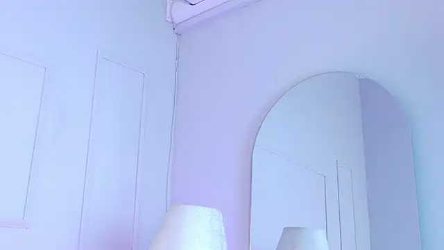 VioletBloomm online show from 05/27/26, 11:51