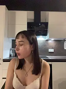 Just-Lilly online show from 03/26/26, 07:30