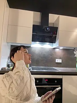 Just-Lilly online show from 04/05/26, 03:15