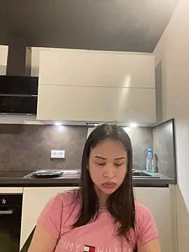 Snapshot of Just-Lilly chatting on 06/19/26, 04:55 Just-Lilly online show from 06/19/26, 04:55
