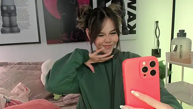 Hey lucy   online show from 04/17/26, 11:35