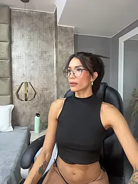 Snapshot of SofiaRivero chatting on 04/18/26, 07:07 SofiaRivero online show from 04/18/26, 07:07