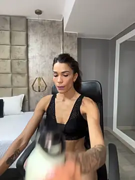 Snapshot of SofiaRivero chatting on 05/16/26, 06:28 SofiaRivero online show from 05/16/26, 06:28