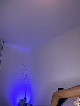 Snapshot of SofiaRivero chatting on 06/19/26, 05:28 SofiaRivero online show from 06/19/26, 05:28