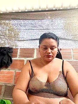 Snapshot of Lena_Cum69 chatting on 02/15/26, 01:09 Lena Cum69 online show from 02/15/26, 01:09