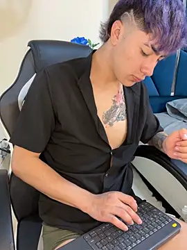 AlexanderCollman2 online show from 02/04/26, 08:25