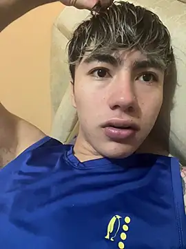 Snapshot of AlexanderCollman2 chatting on 04/14/26, 02:50 AlexanderCollman2 online show from 04/14/26, 02:50