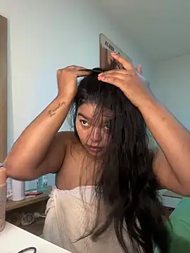 Snapshot of moonhelen chatting on 02/13/26, 09:55 moonhelen online show from 02/13/26, 09:55