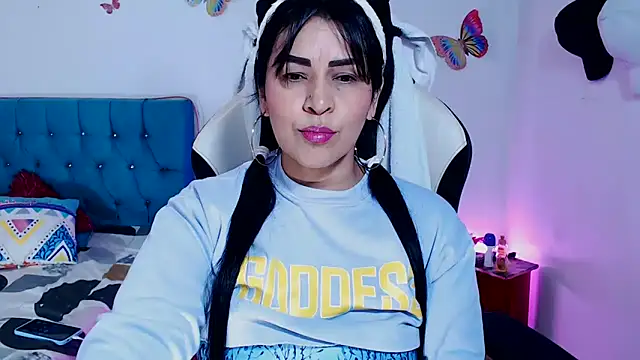 Snapshot of hotsweet-69 chatting on 03/13/26, 05:14 hotsweet-69 online show from 03/13/26, 05:14