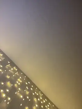 Snapshot of JasmineGlow7 chatting on 04/09/26, 09:31 JasmineGlow7 online show from 04/09/26, 09:31