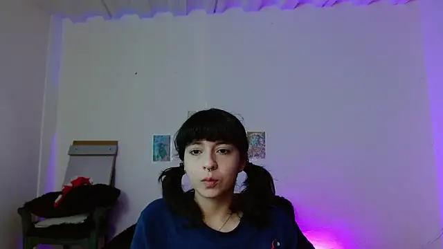 Snapshot of miadavisXXX chatting on 03/16/26, 07:40 miadavisXXX online show from 03/16/26, 07:40