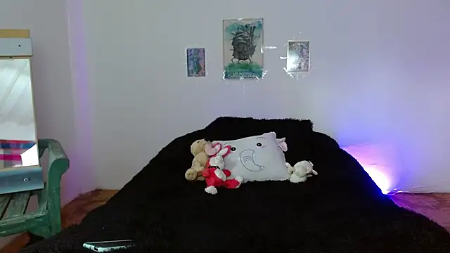 Snapshot of miadavisXXX chatting on 03/21/26, 07:50 miadavisXXX online show from 03/21/26, 07:50