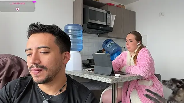 Snapshot of Sofii_n_Diego chatting on 02/13/26, 03:52 Sofii n Diego online show from 02/13/26, 03:52