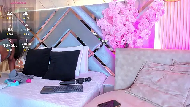 EmmaLovve online show from 02/13/26, 02:29