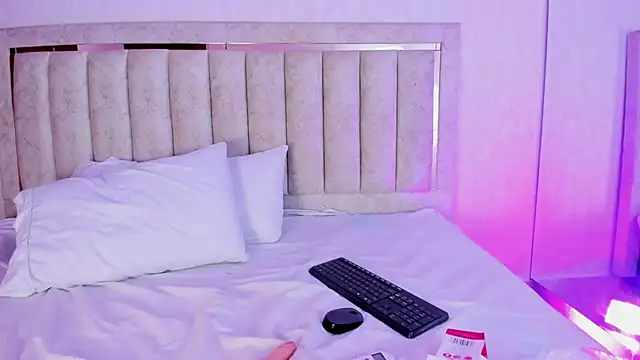 SeleneSantana online show from 02/27/26, 09:48